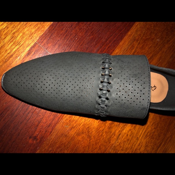 Black shoes - Picture 4 of 6